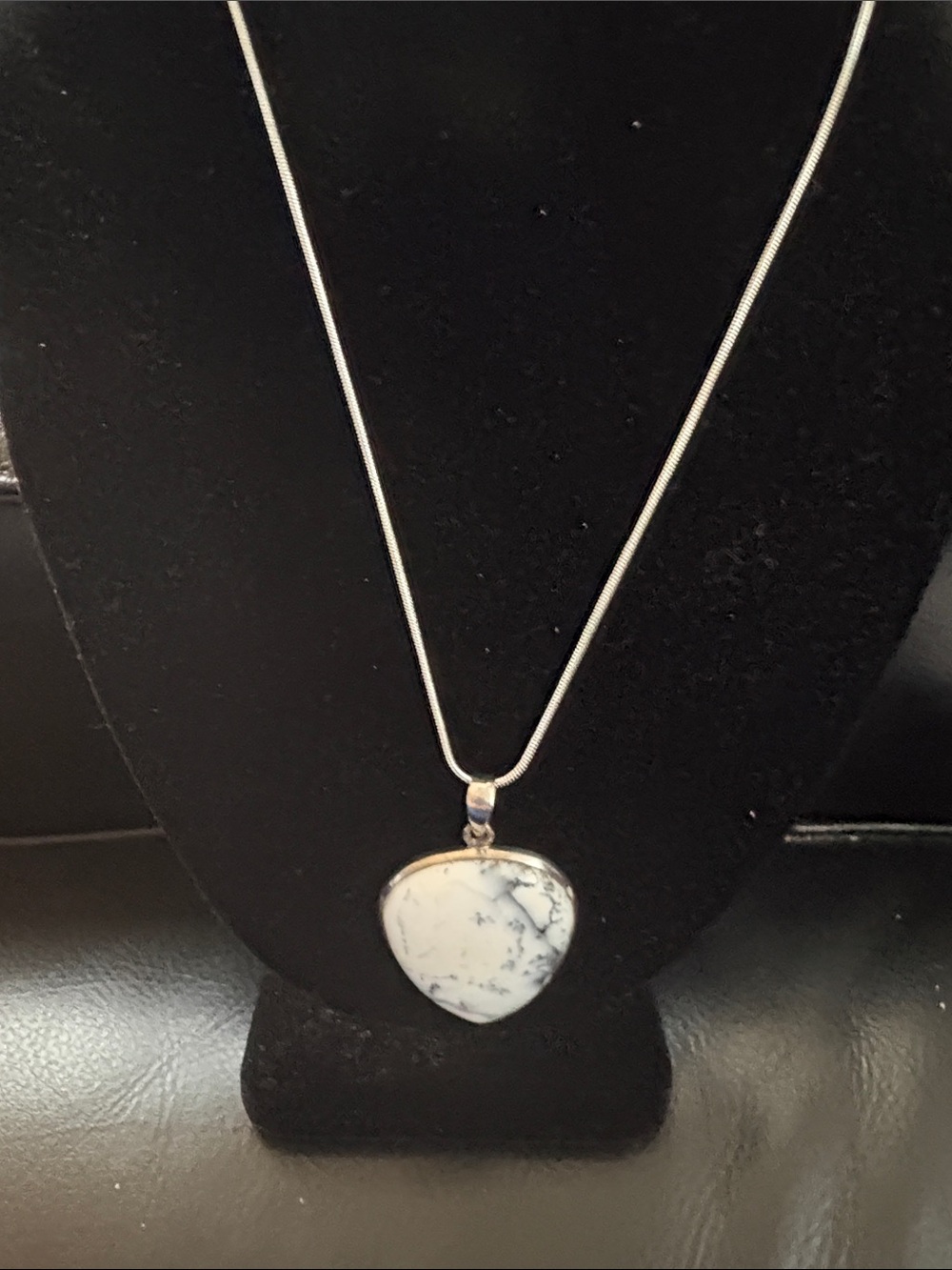 925 Silver White Dendritic Agate Teardrop Pendant And Necklace - Picture 8 of 8